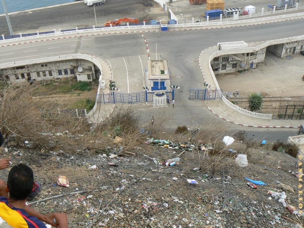 67 l'entree du port .jpg